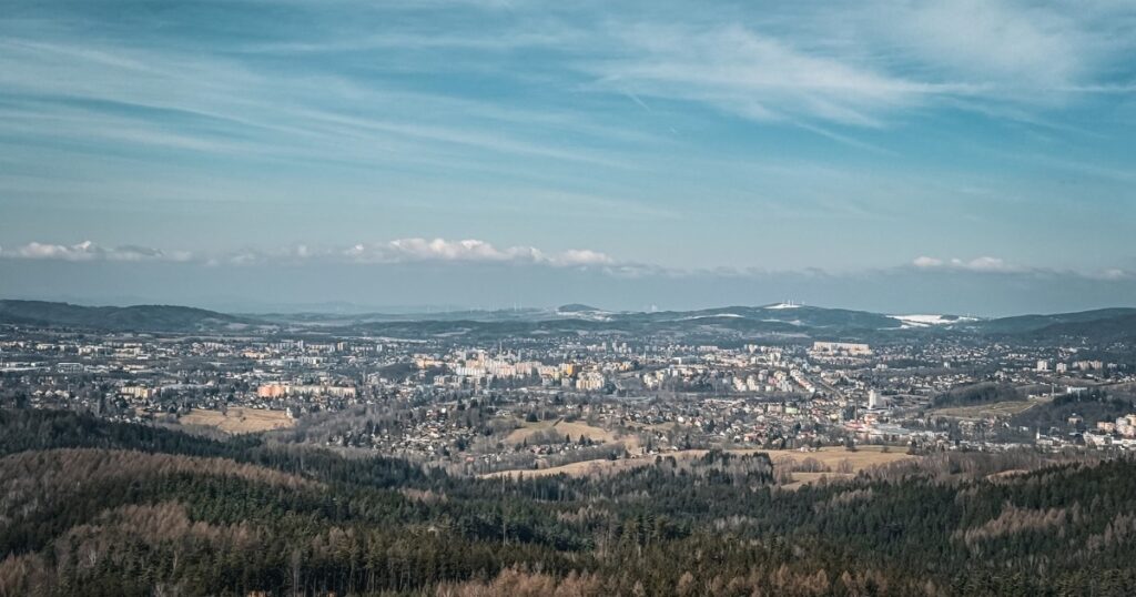 Jablonec nad Nisou z rozhledny Císařský kámen