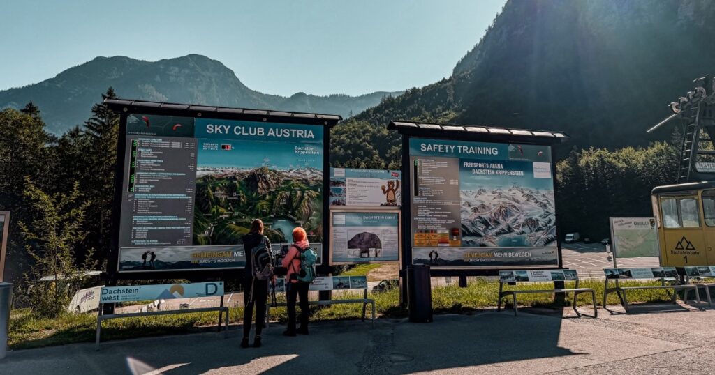Dolní stanice a parkoviště Dachstein-Krippenstein