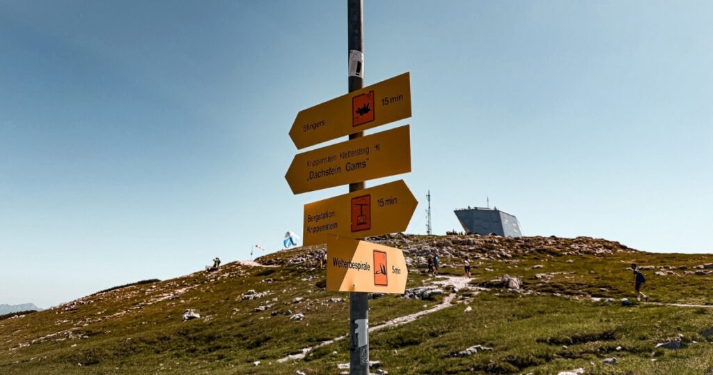Rozcestník k vyhlídkám na Krippenstein