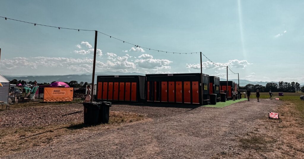 Zázemí v campu Orange - Easy Camping