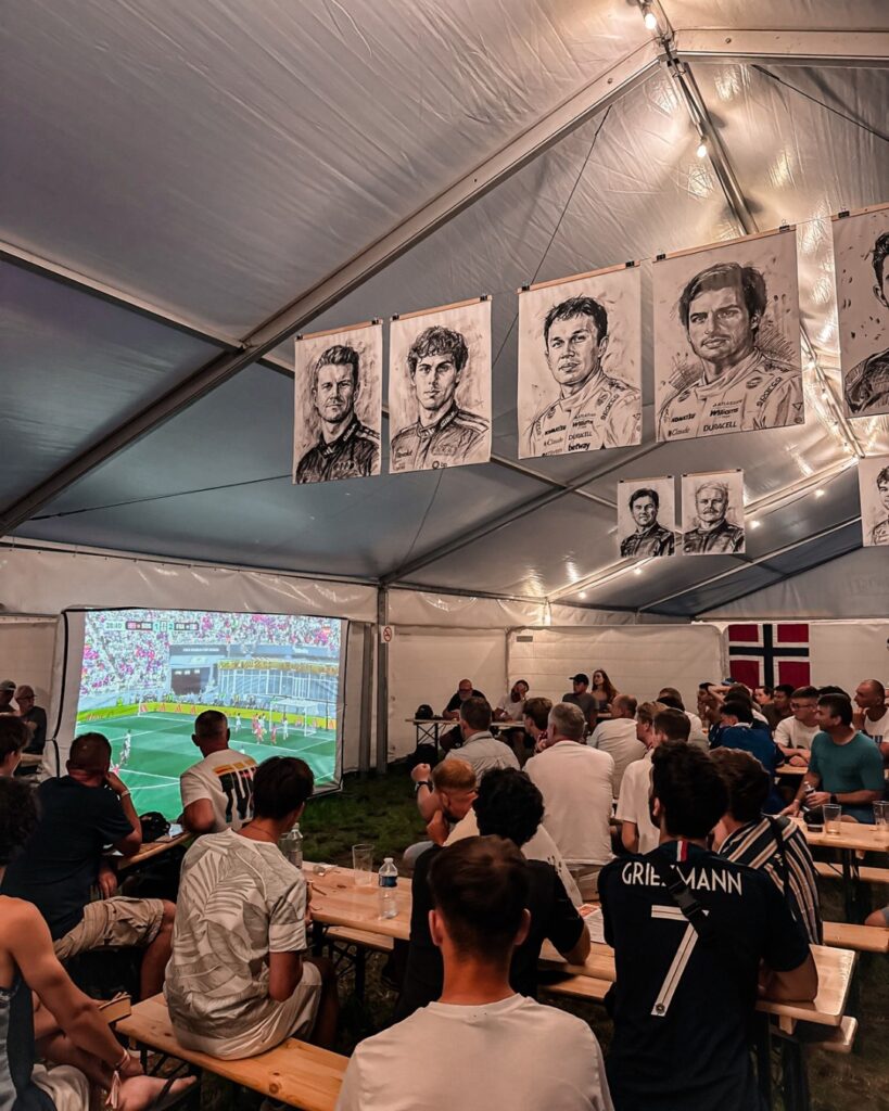 Hlavní stan v Easy Camping