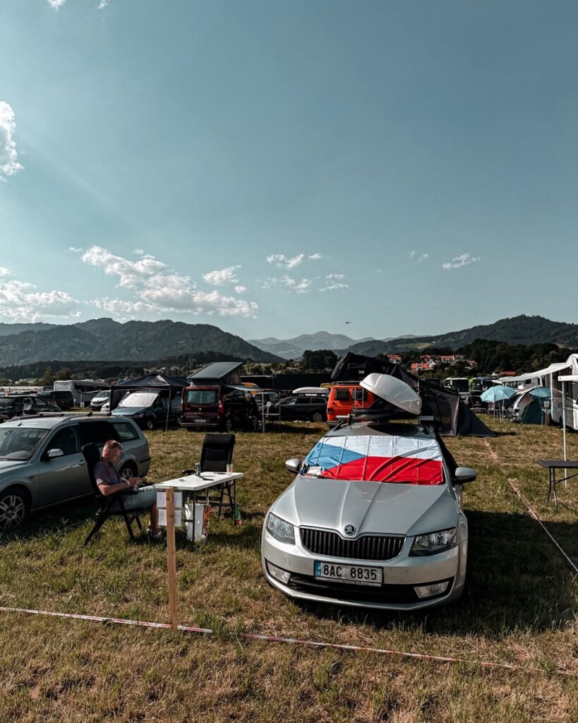 Naše stání v Easy Camping
